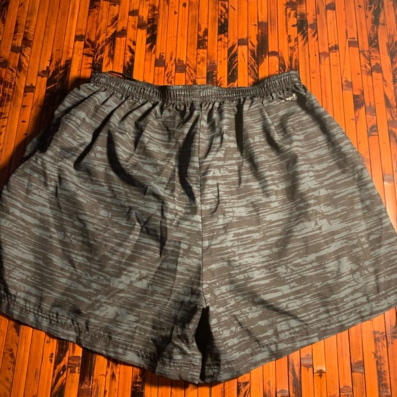 Nike Dri-Fit Performance shorts size Large - Picture 7 of 11